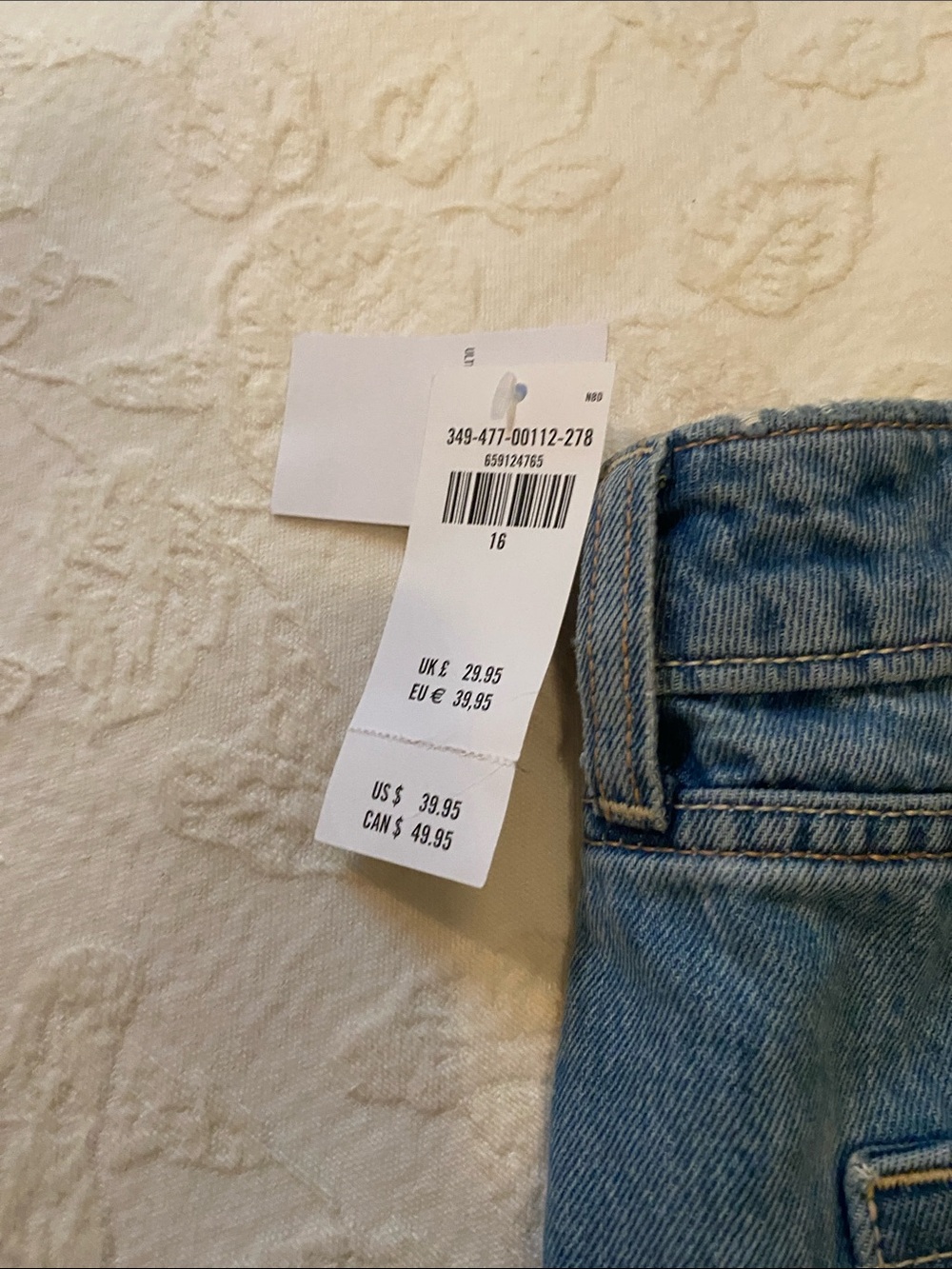 Hollister Frayed Hem Light Blue Denim Shorts - Picture 5 of 5